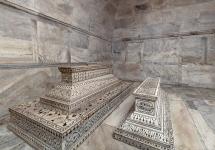 Crypt in the Taj Mahal