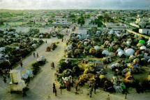 Refugees Crowd into Mogadishu, Summer of 1993