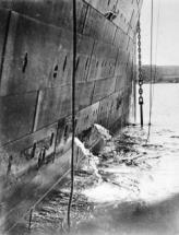 Titanic - Weighing Anchor at Queenstown (Cobh)