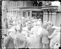 Leopold and Loeb - A Courthouse Crowd